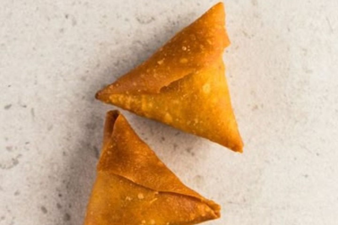 سمبوسة جبنة مقلية