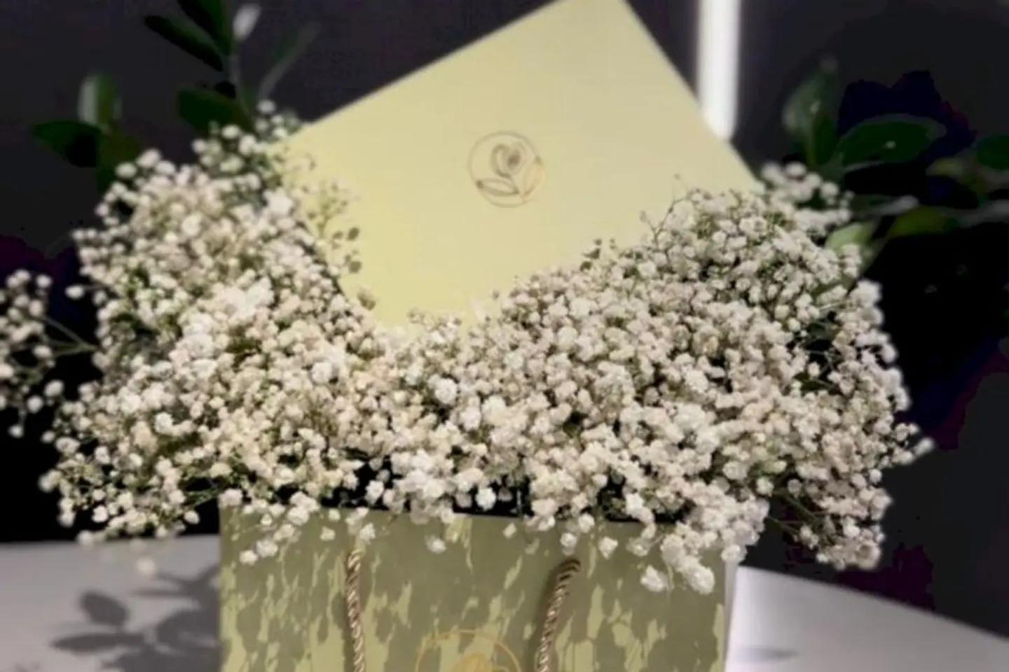 Chocolate With Natural Roses