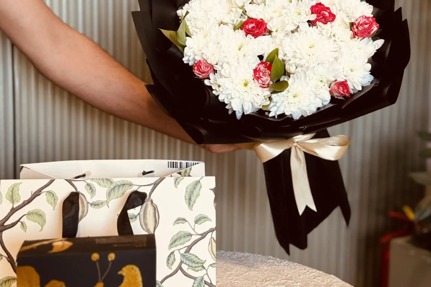 Flowers And Anoush Chocolate