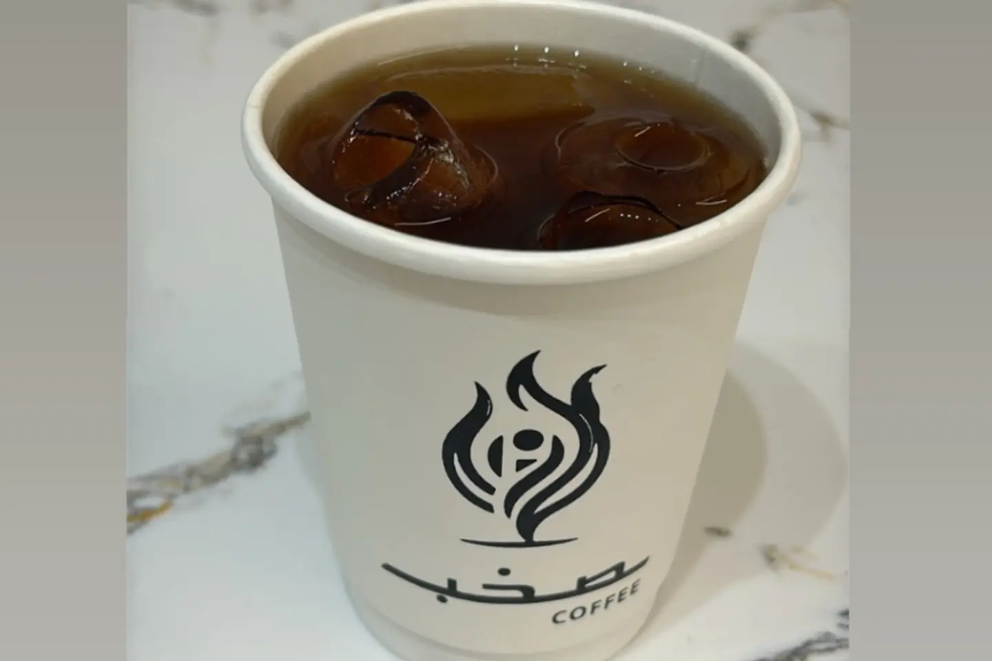 قهوة اليوم بارد صغير
