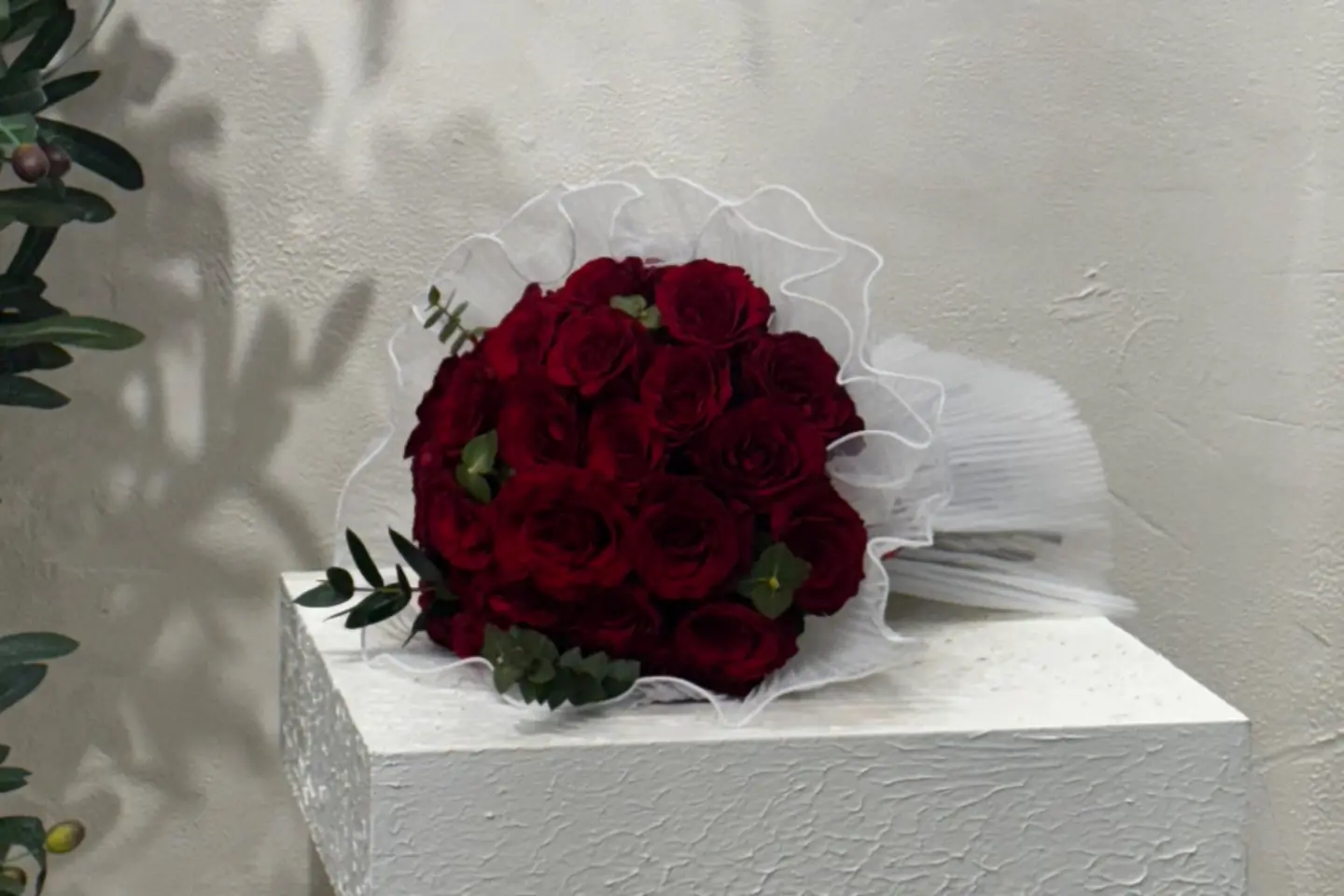 White Fabric Bouquet 1