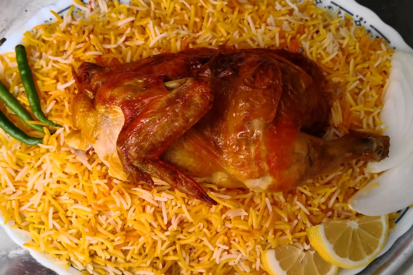 حبة دجاج مندي رز بيشاور