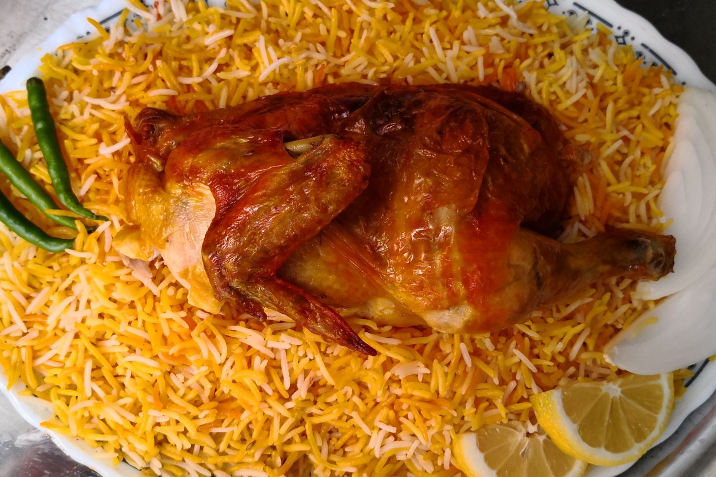حبة دجاج مندي رز بيشاور