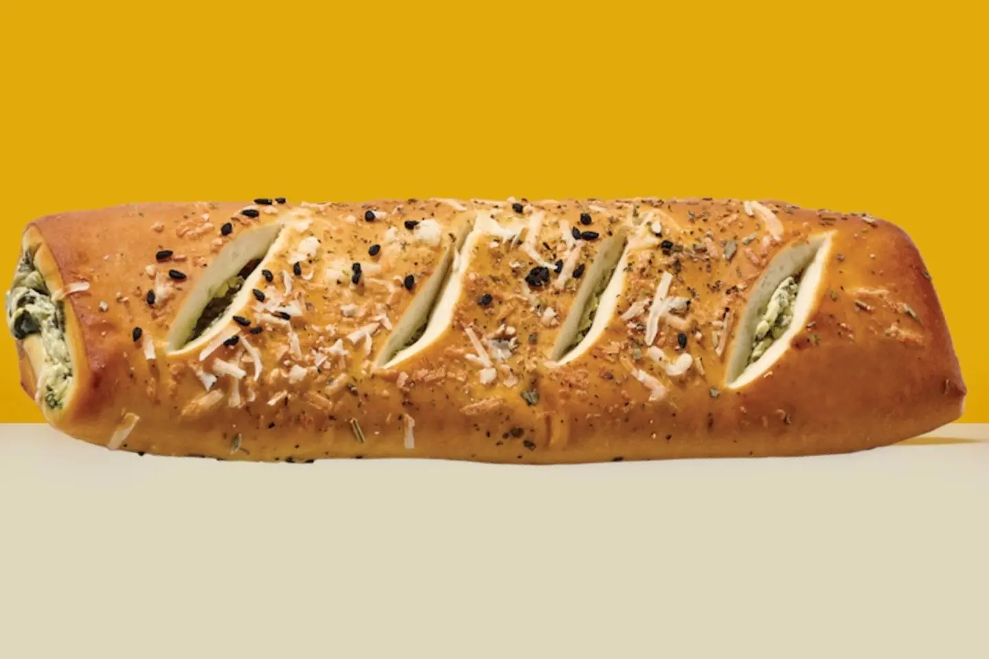 بريتزل سبانخ جبنة