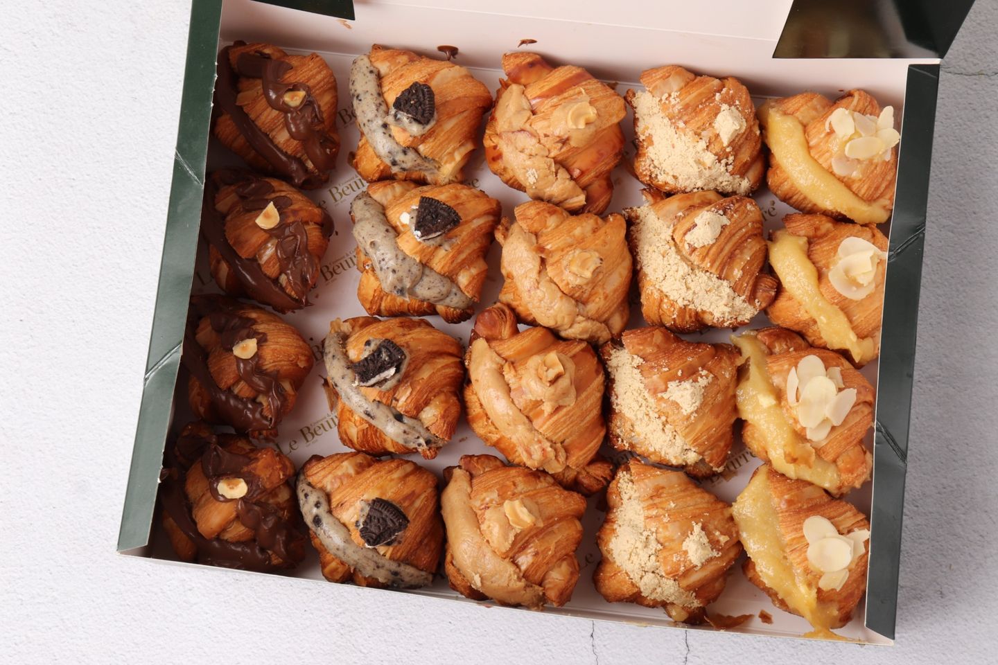 Sweet Croissant Bites Box 20 Pieces