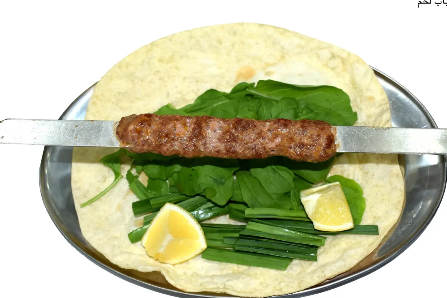 سيخ لحم كباب حار