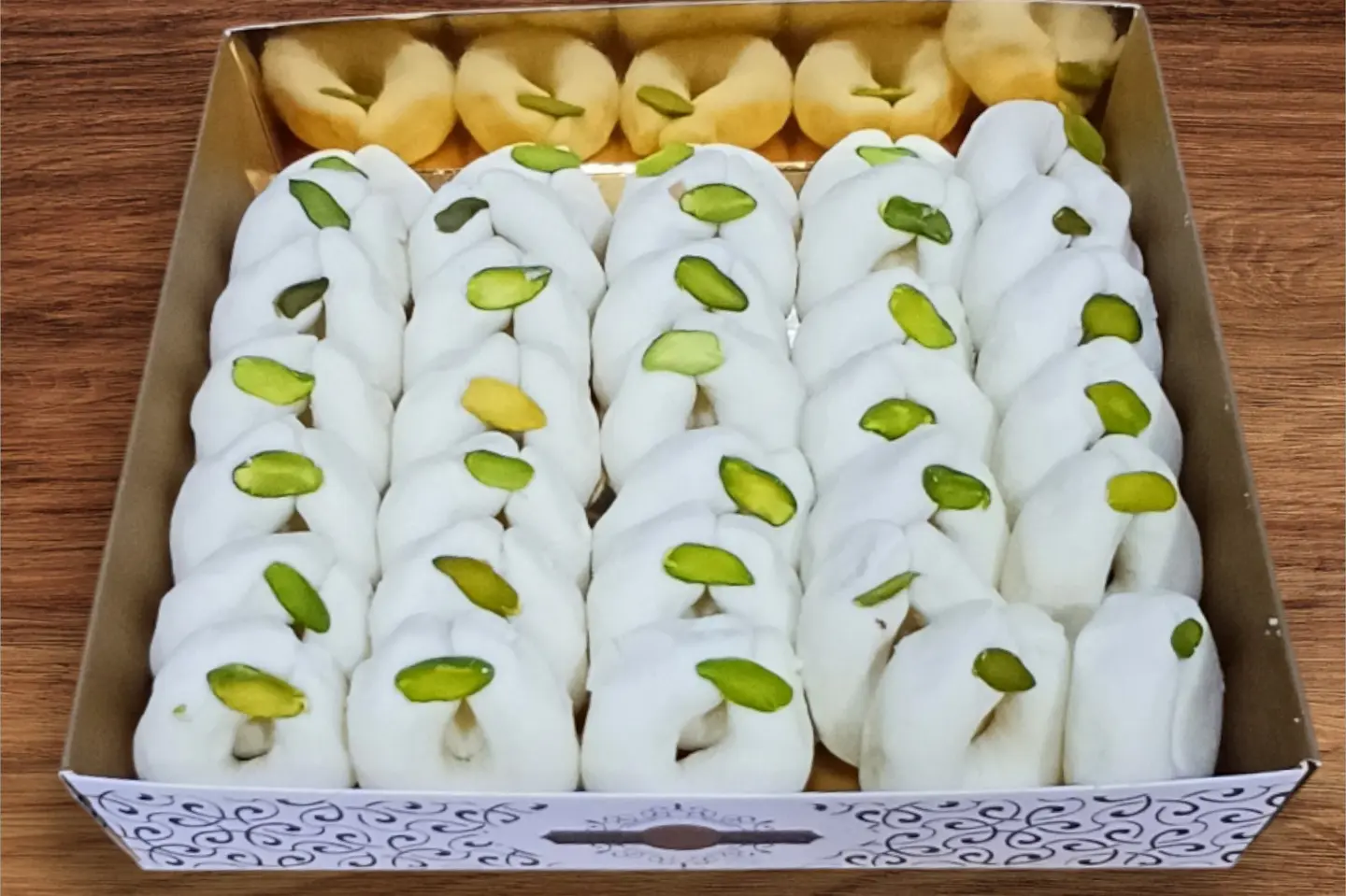 غُريبة بوكس