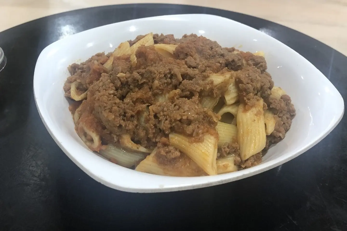 طاجن مكرونه باللحمة
