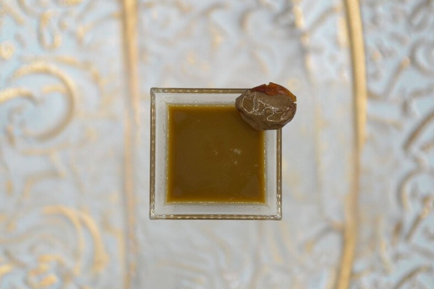 Khawada Medium