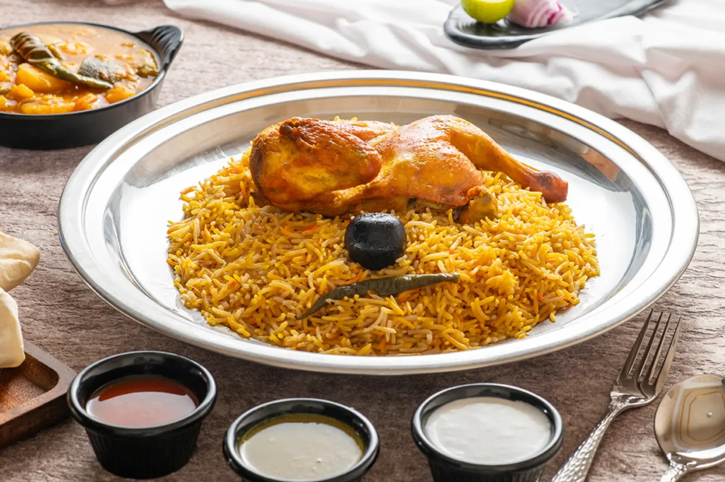نص دجاج مندي سادة