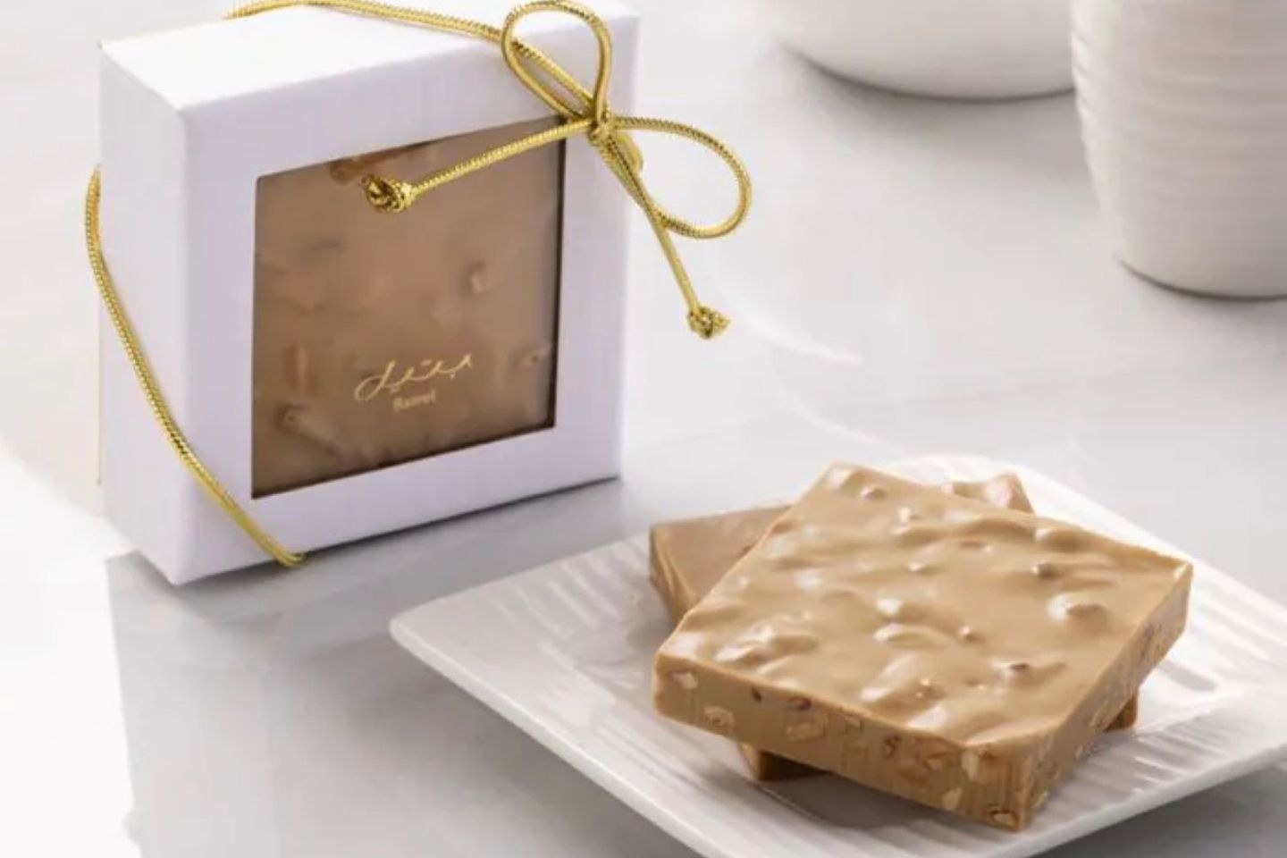 Caramelized Almond Stick Dulcey Chocolate Bark