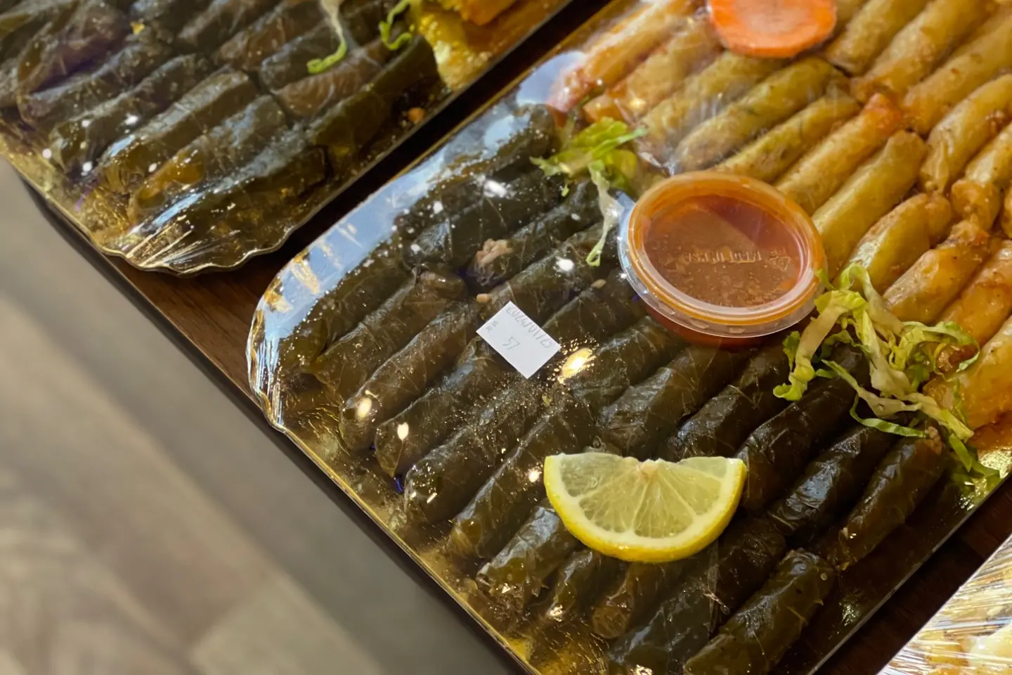 ورق عنب وملفوف كبير