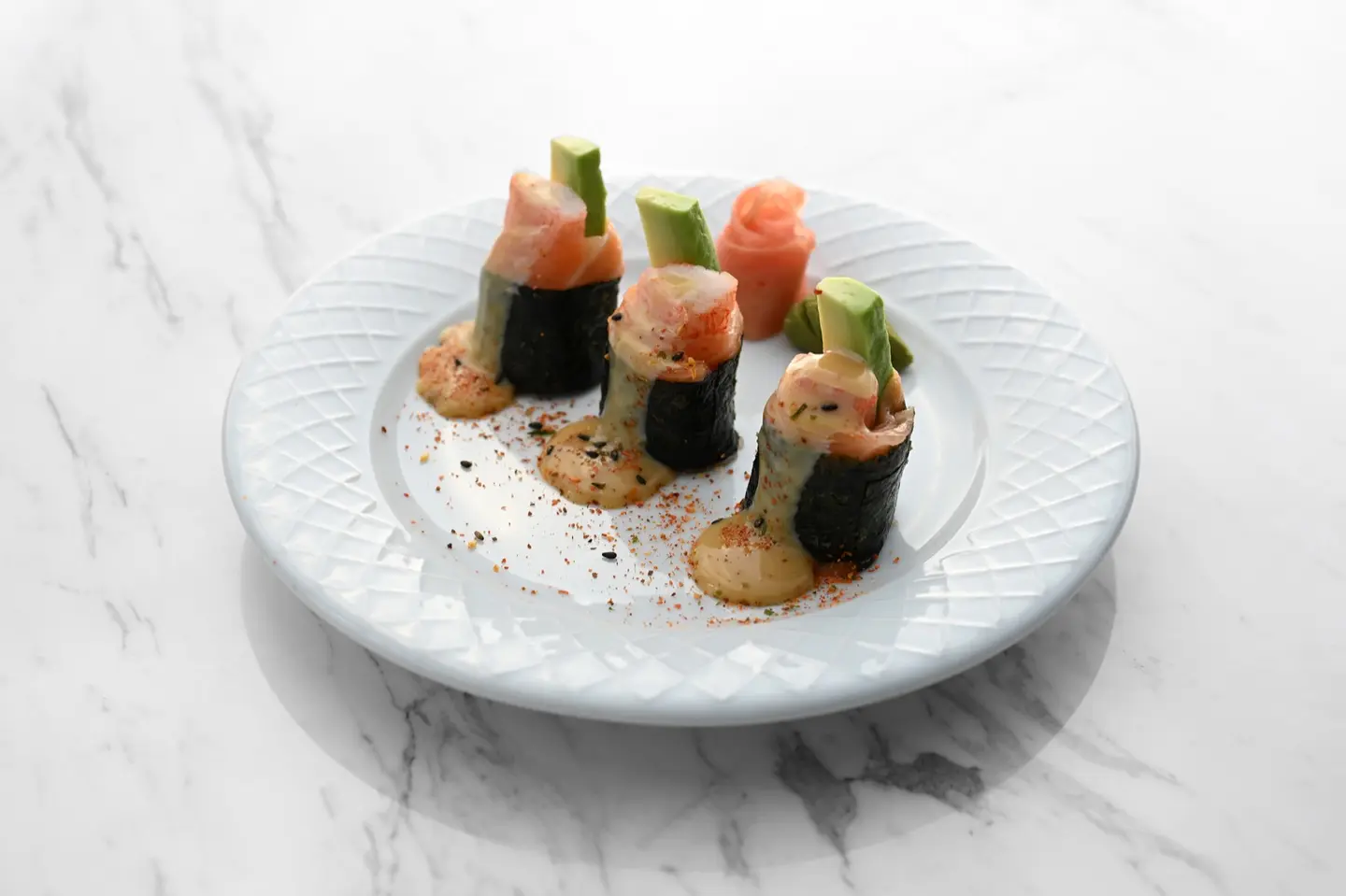 Salmon Avocado Roll