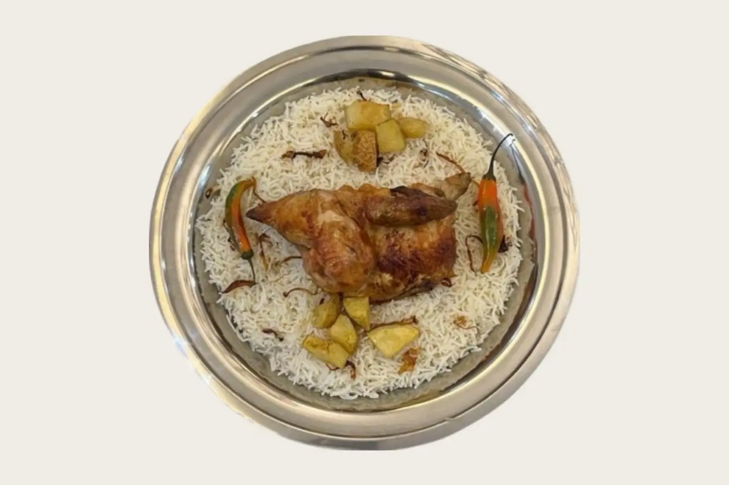 نص حبة دجاج شواية مع رز ابيض بشاوري