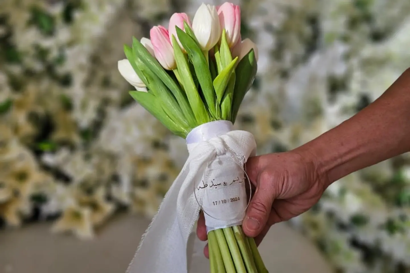 مسكة التوليب الطبيعي