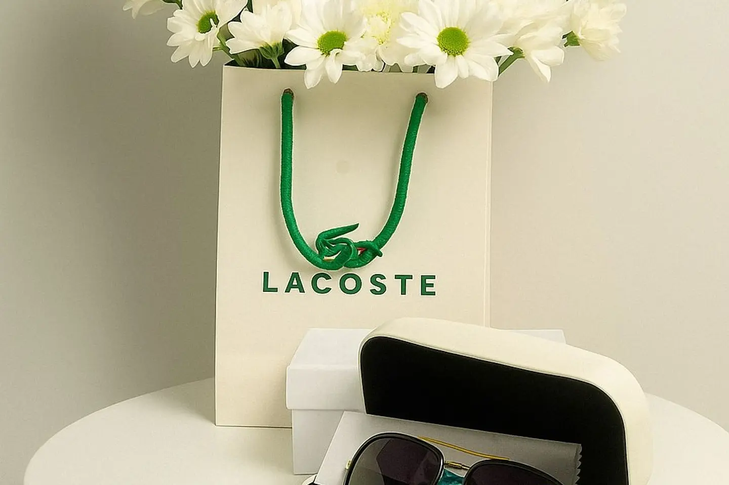 Lacoste Sunglasses With Natural Flowers