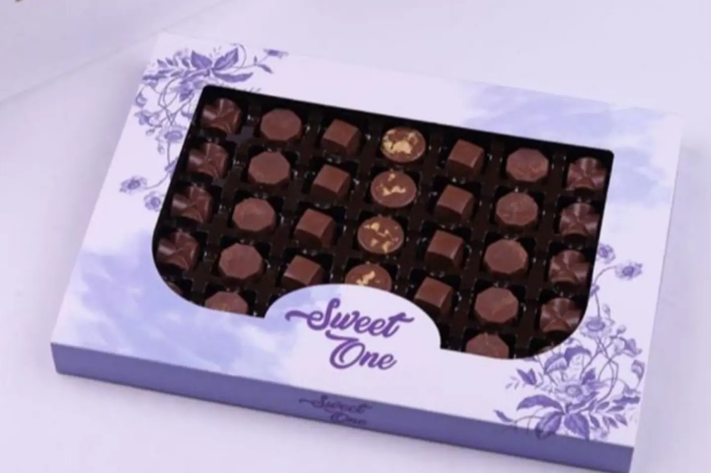 تشوكلت سويت وسط