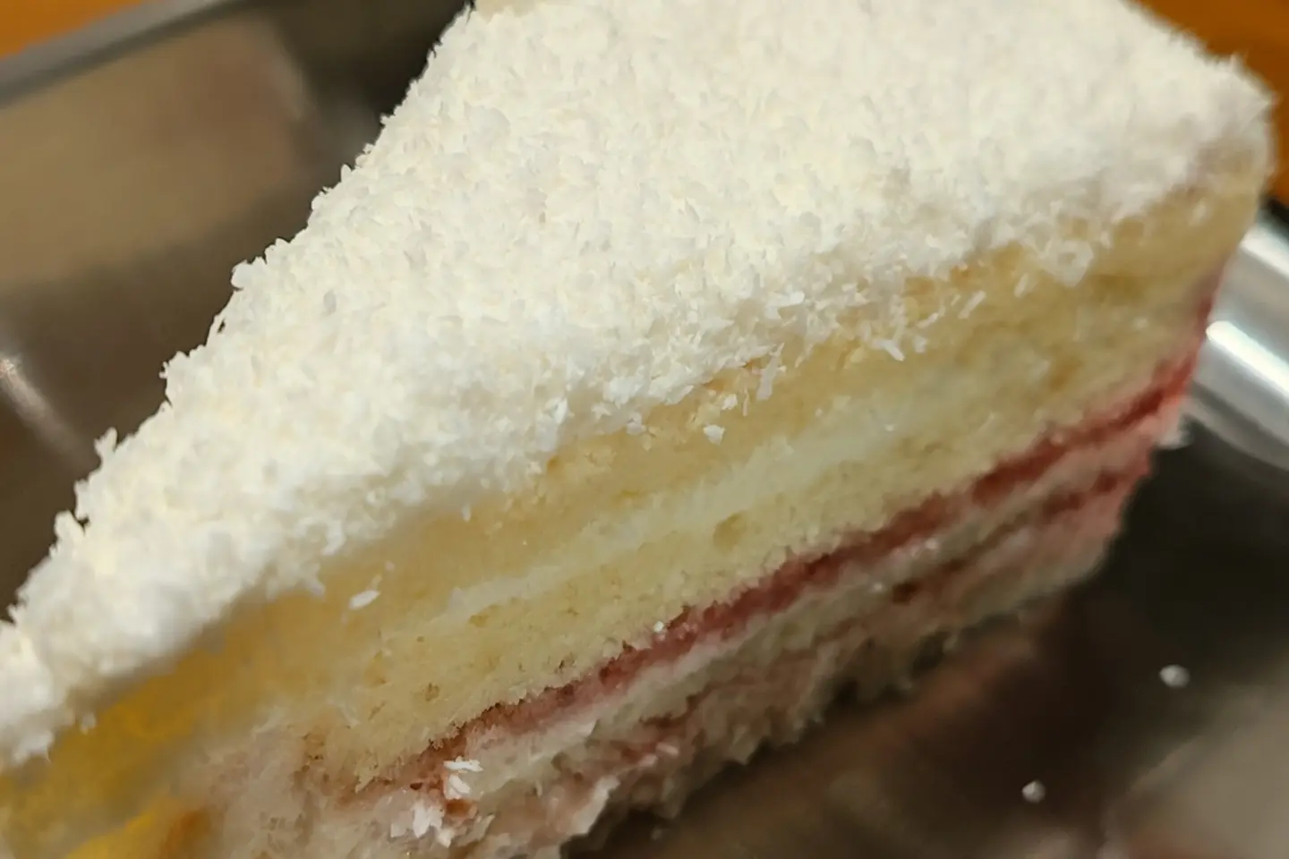 كعكة جوز الهند بيري