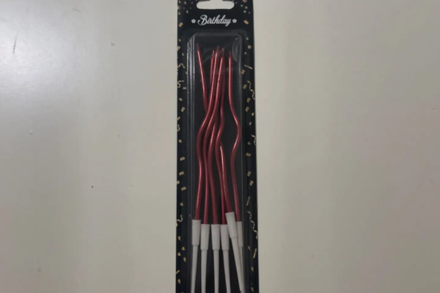 شموع حمراء حلزونية