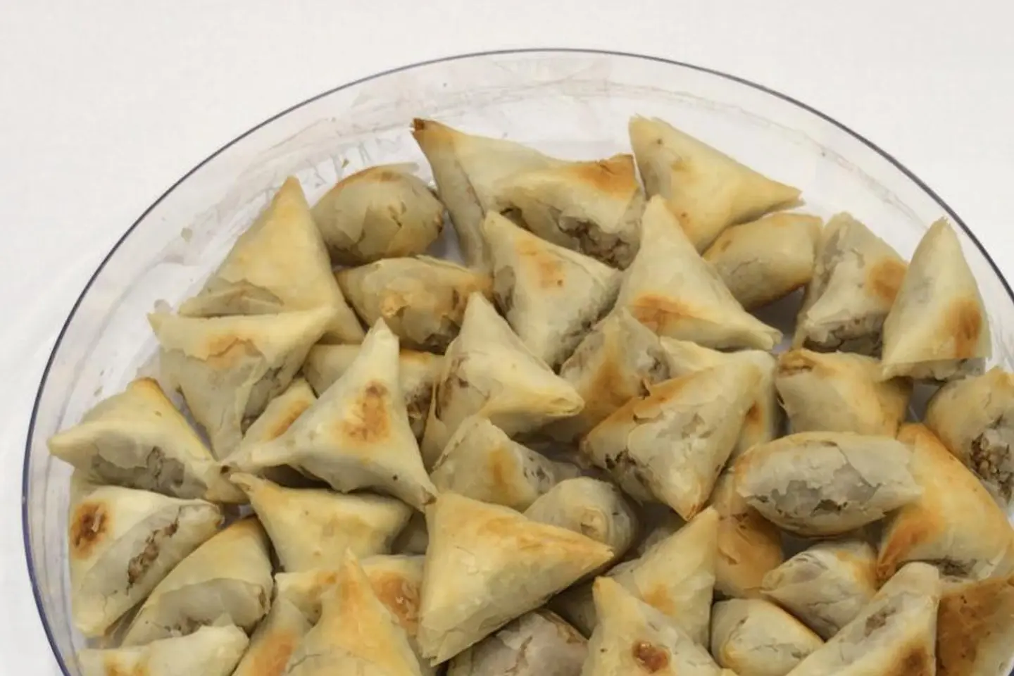 سمبوسة بحشوه المكسرات مشوي
