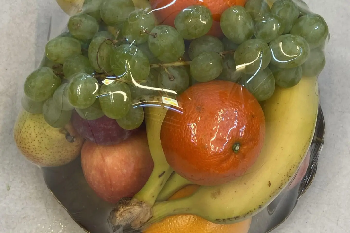 طبق فواكه مشكلة