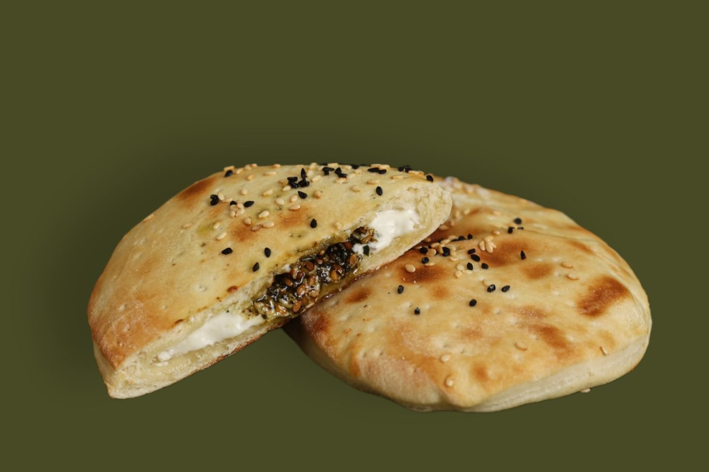 فطيرة لبنة زعتر