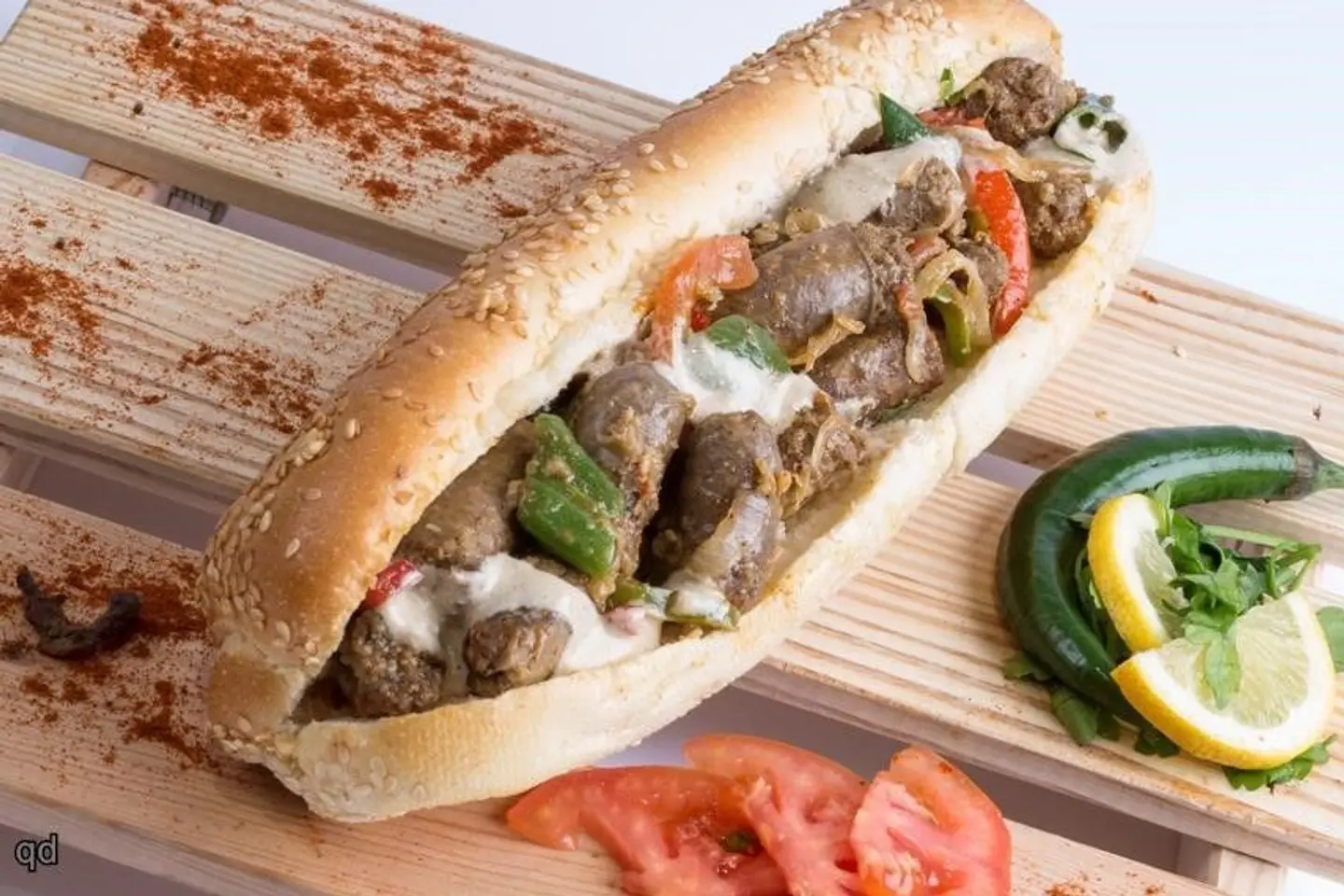 ساندوتش سجق بلدى