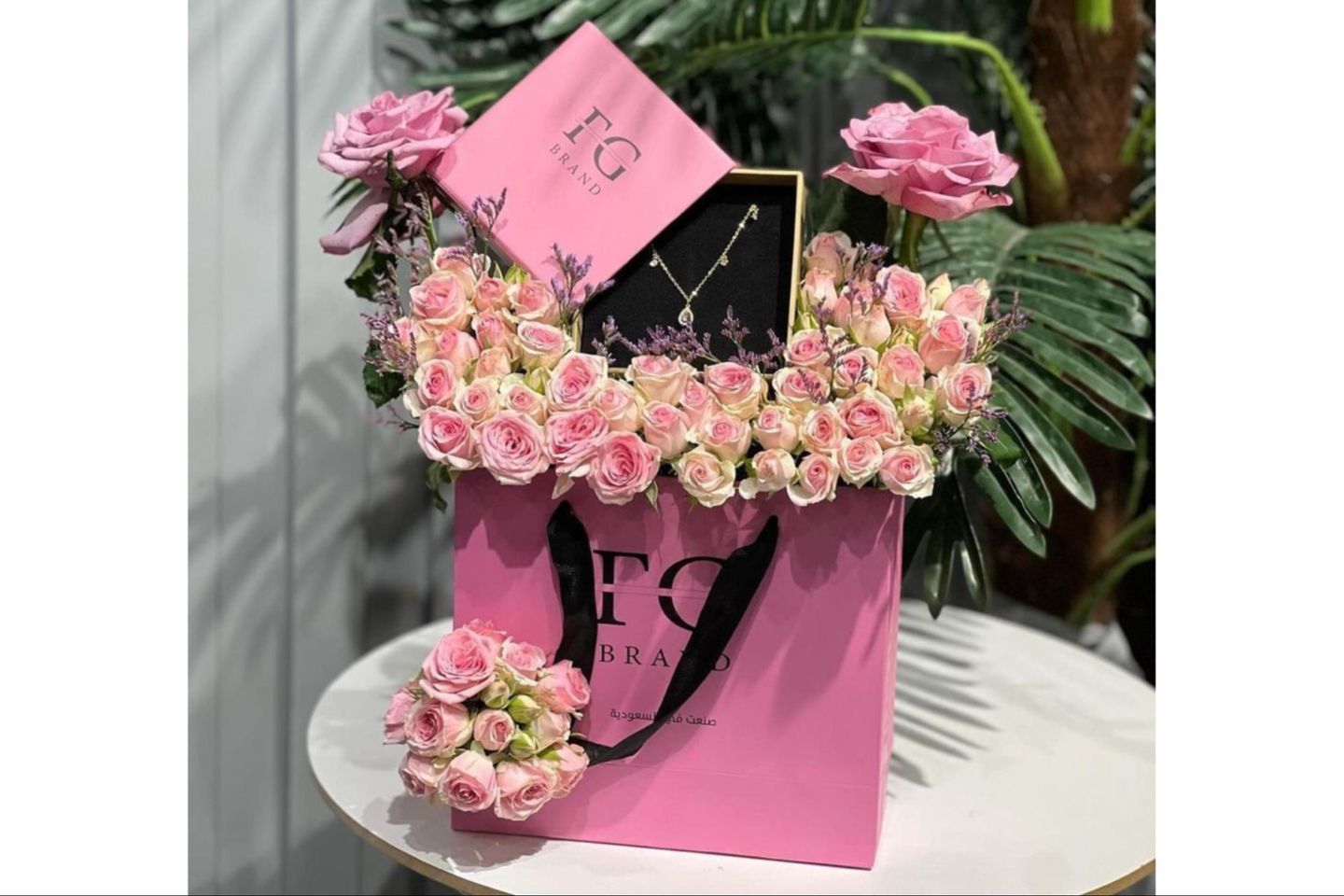 Fg Chain With Roses 3