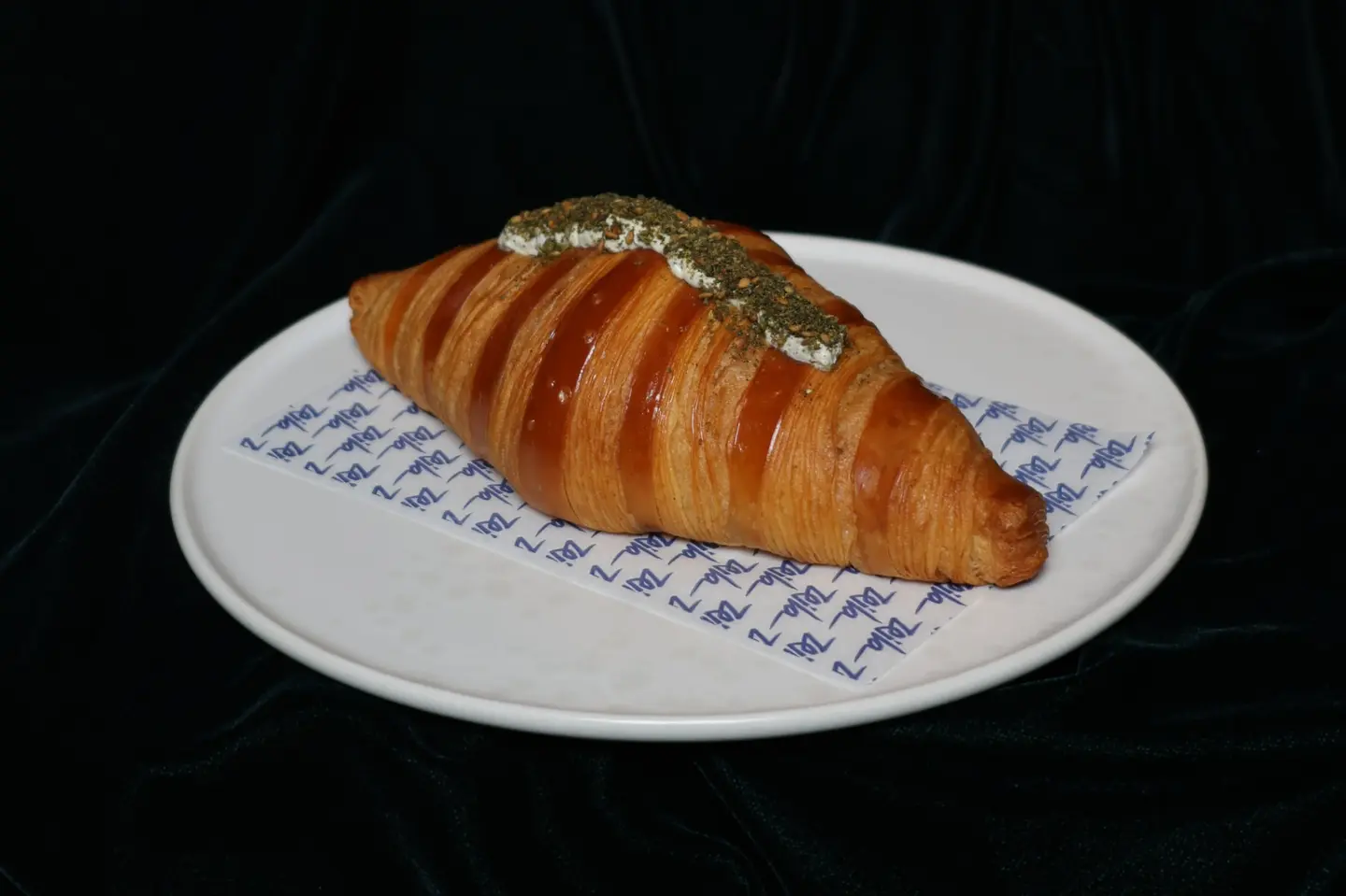 لبنة و زعتر كرواسون