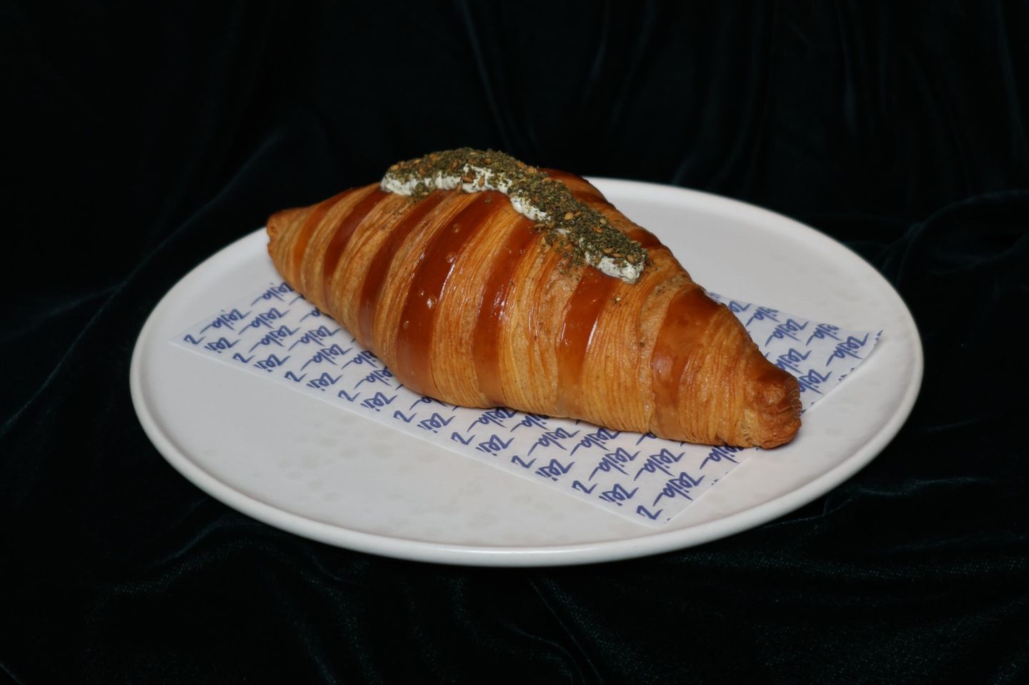 لبنة و زعتر كرواسون