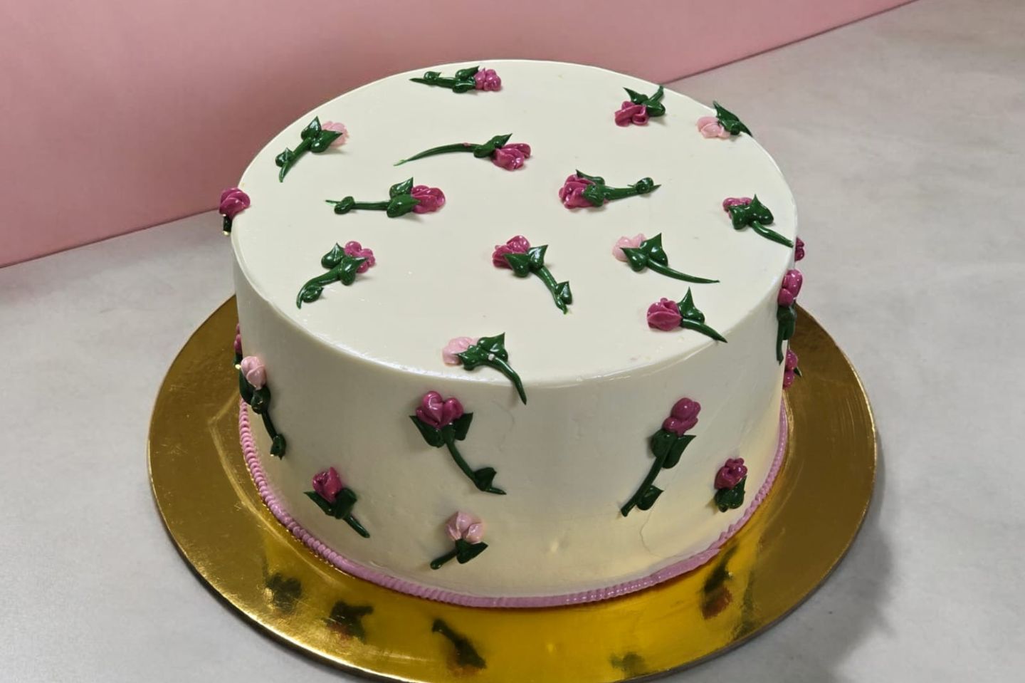 Scattered Flowers Cake