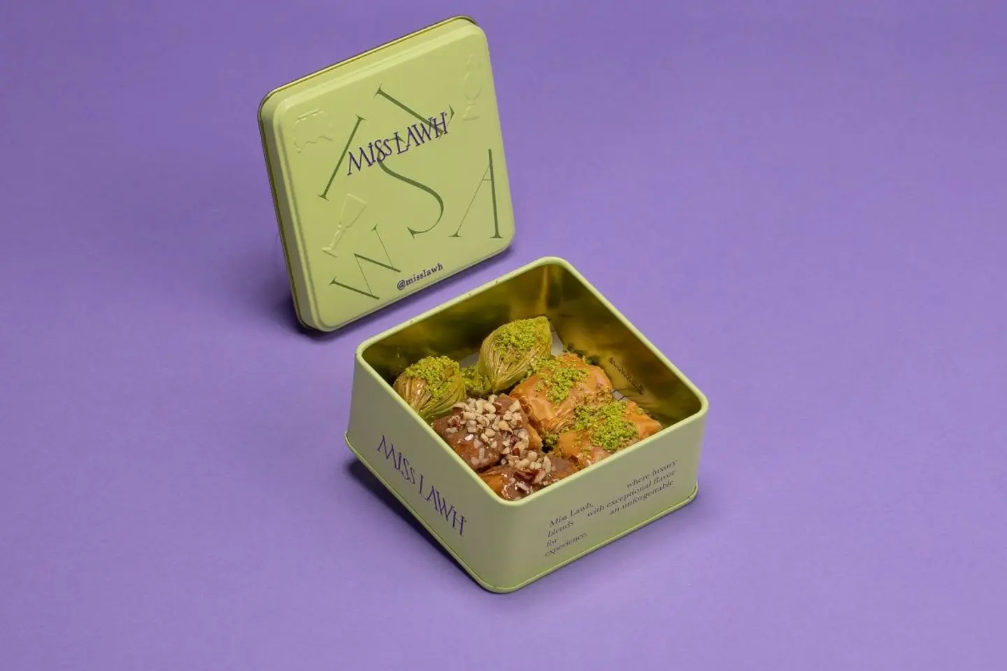 Small Baklava With Mixed Nuts