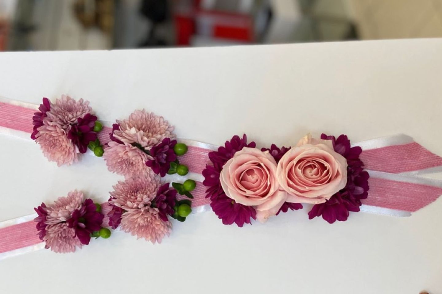 Elegant Natural Rose Necklace