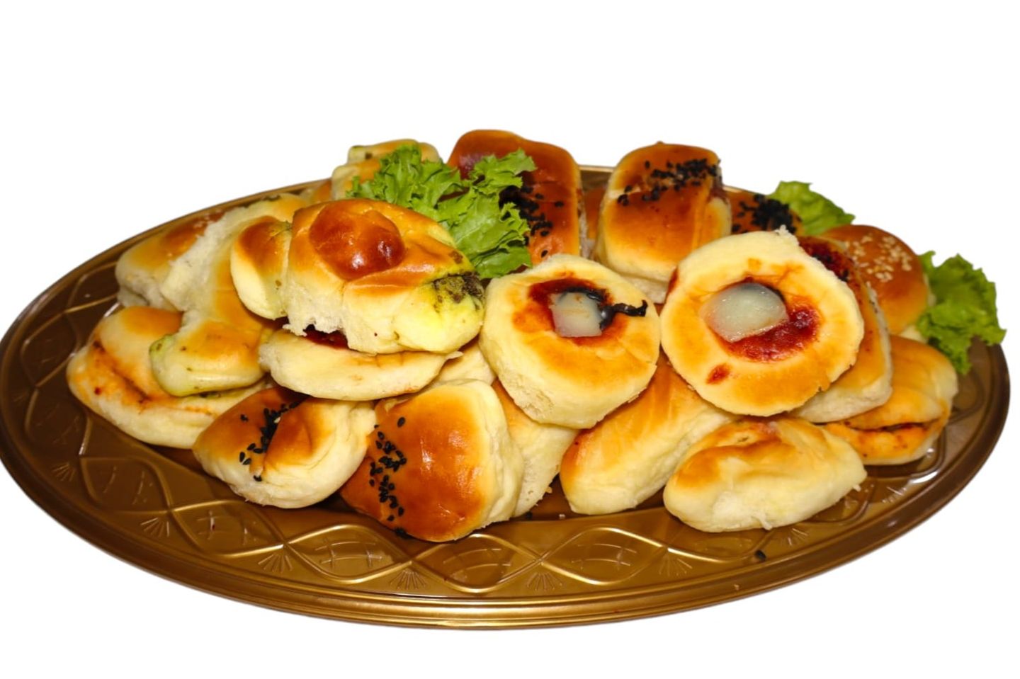 صحن فطائر وسط