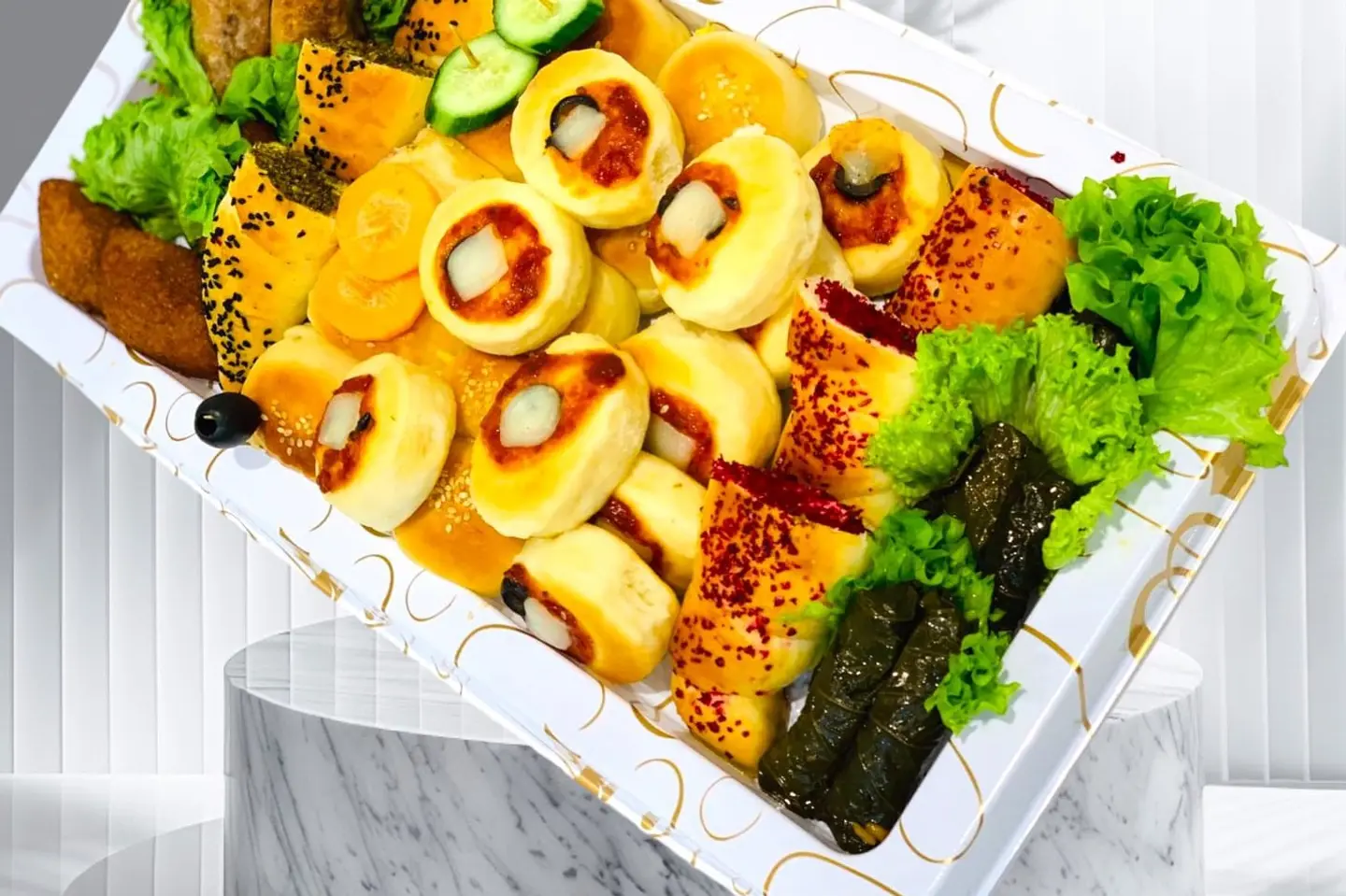 Pastry Box With Stuffed Grape Leaves