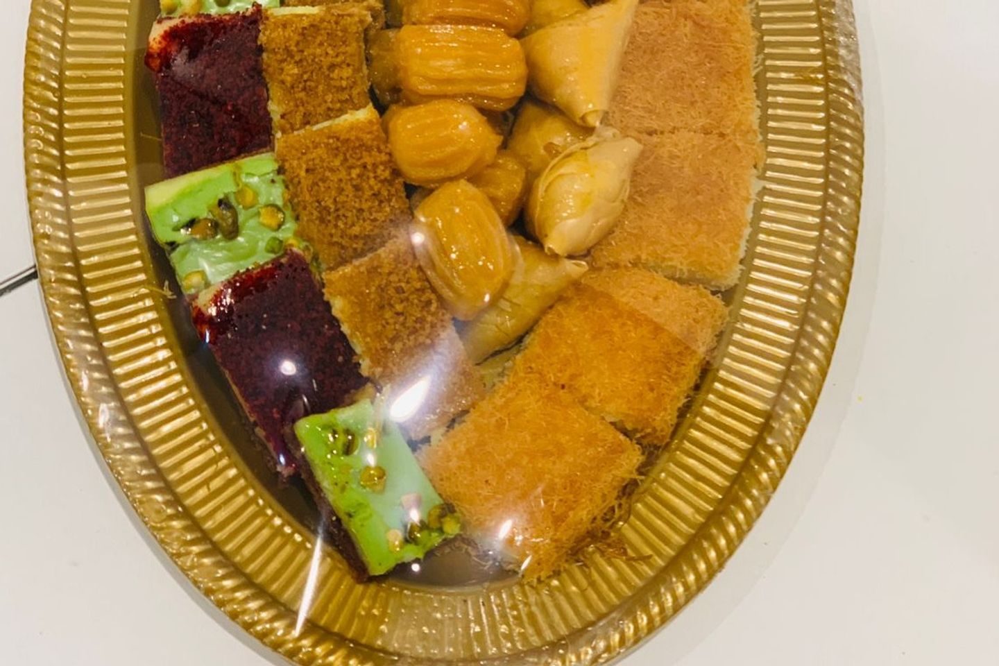 صحن حلا شرقي كبير