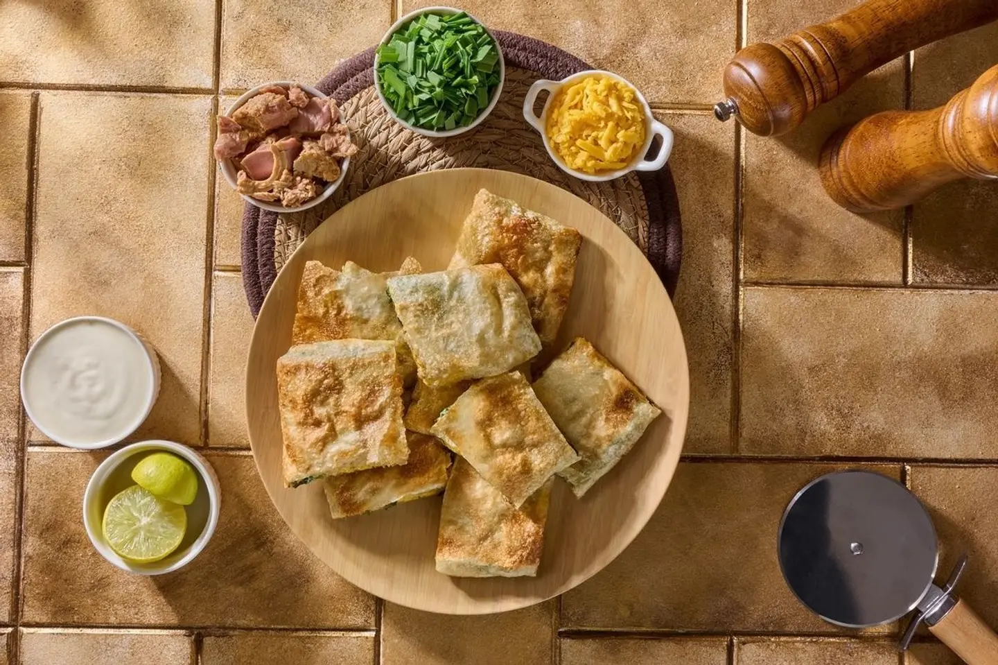 مطبق تونه