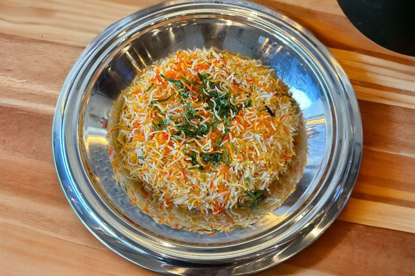 رز مشخول