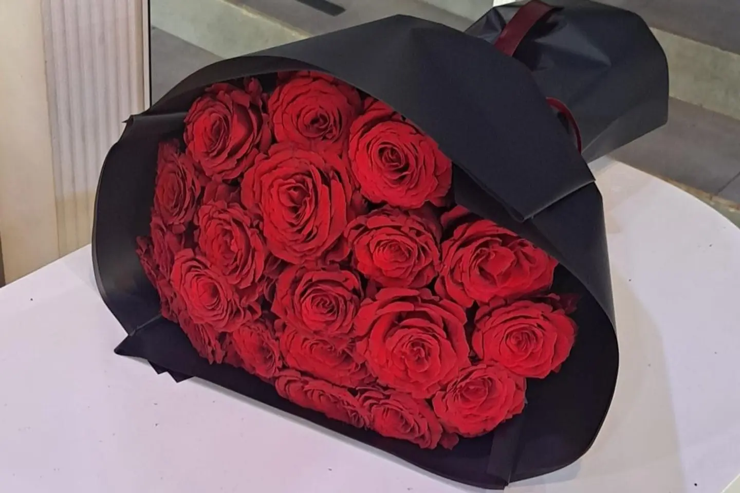 باقة الجوري الاحمر