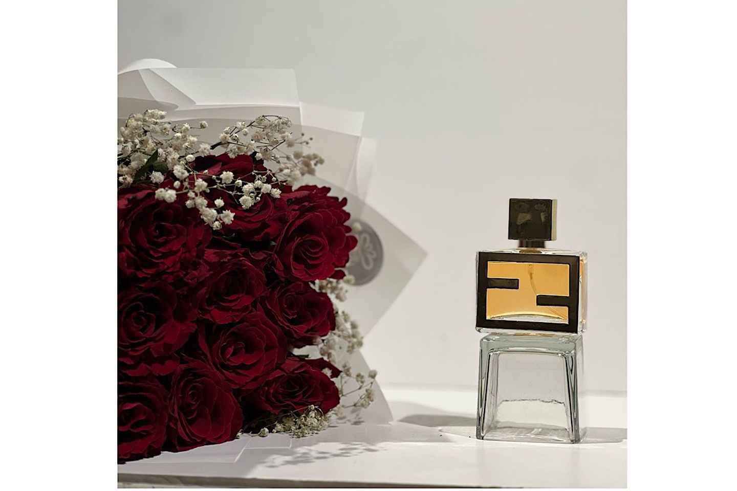 عطر ميني مع بوكيه