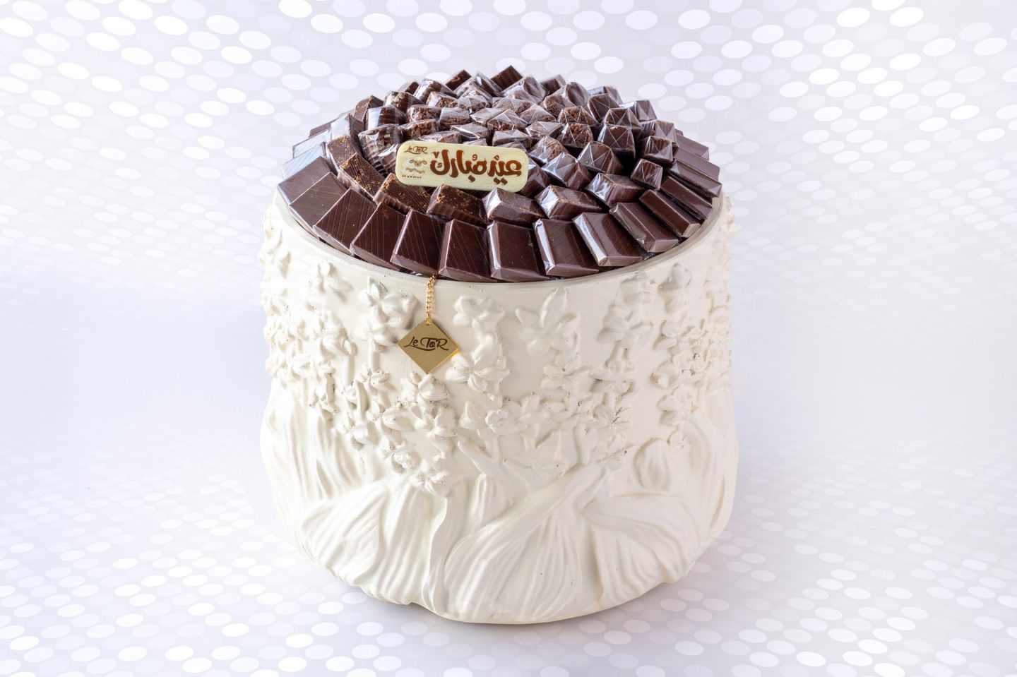 White Decorated Round Chocolate Tray