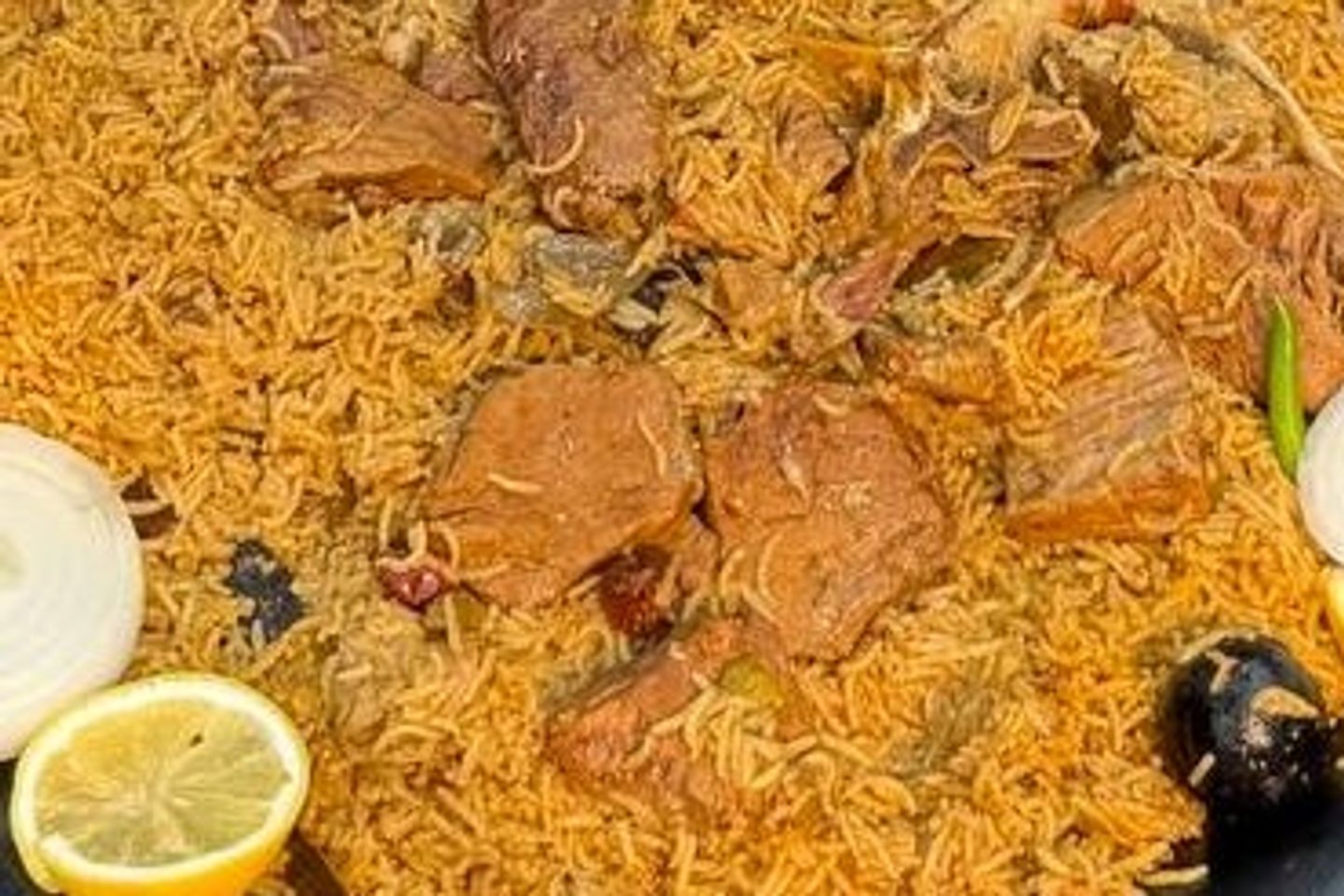 حاشى مضغوط على الجمر أرز احمر