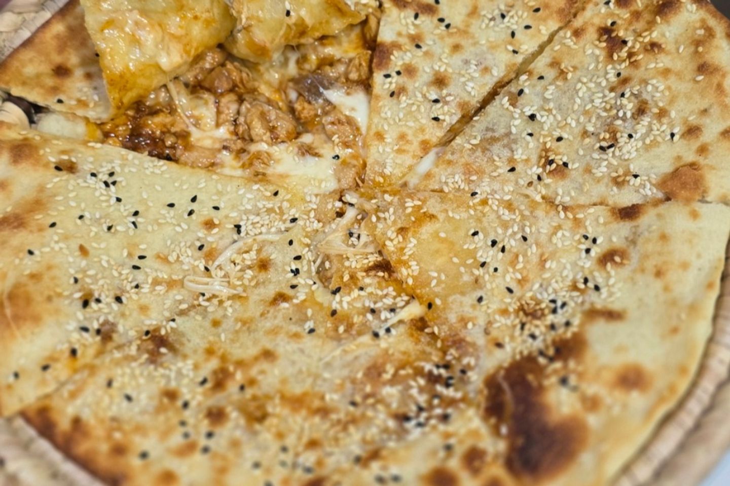 فطيرة دجاج و موزريلا
