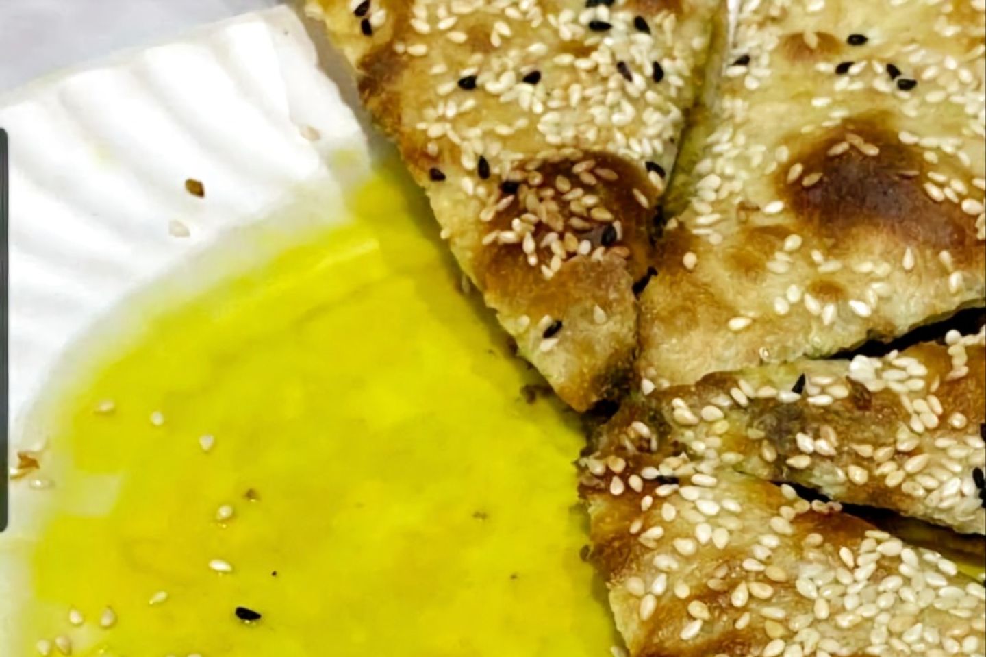 فطيرة لبنة و زعتر