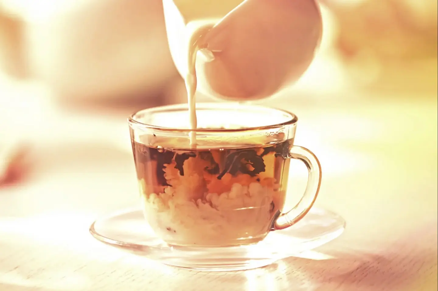 كوب شاي بالحليب