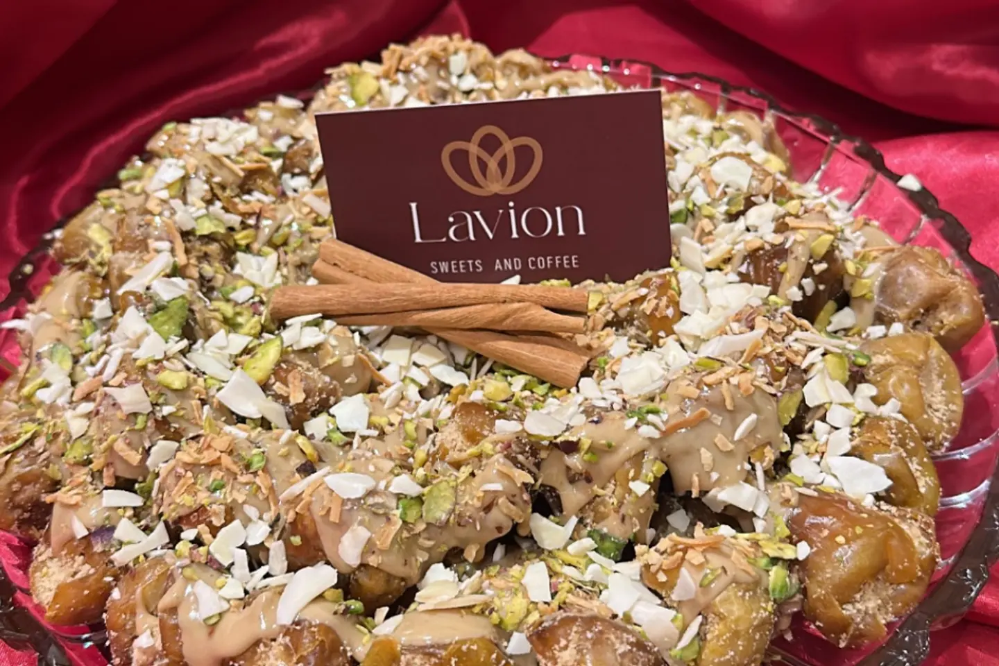 Lavion Stuffed Dates