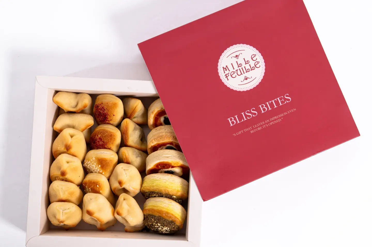 بوكس فطائر مكس ٤٨ حبه