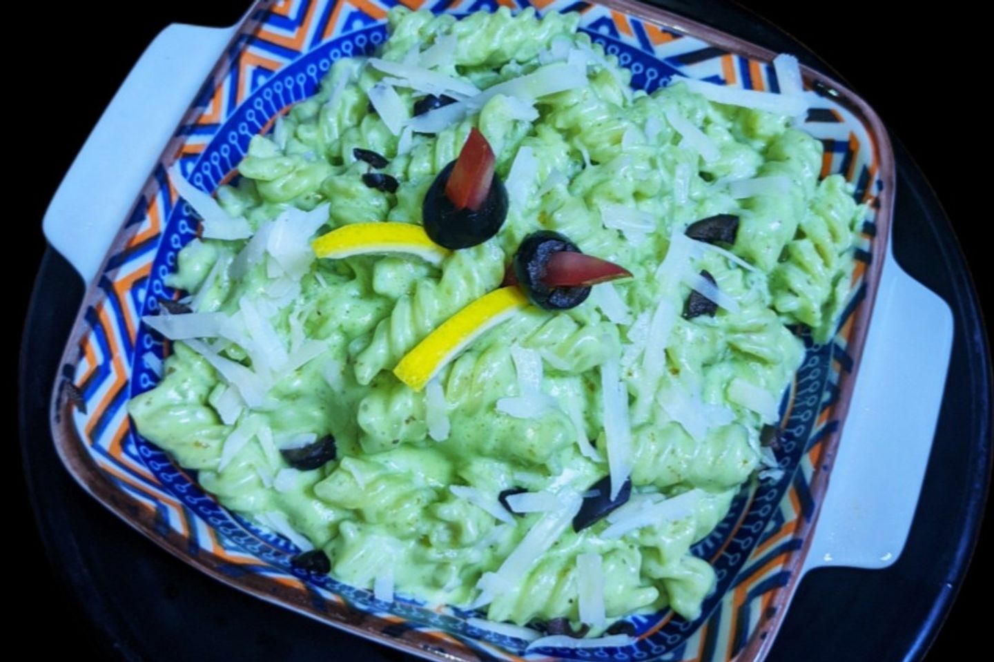 مكرونه بيستو
