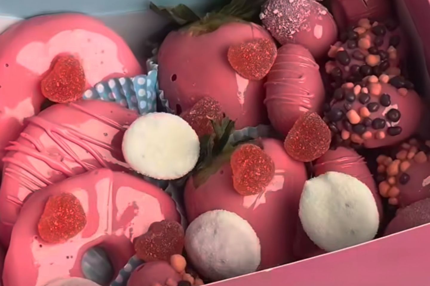 Cotton Candy Flavored Fruits Box