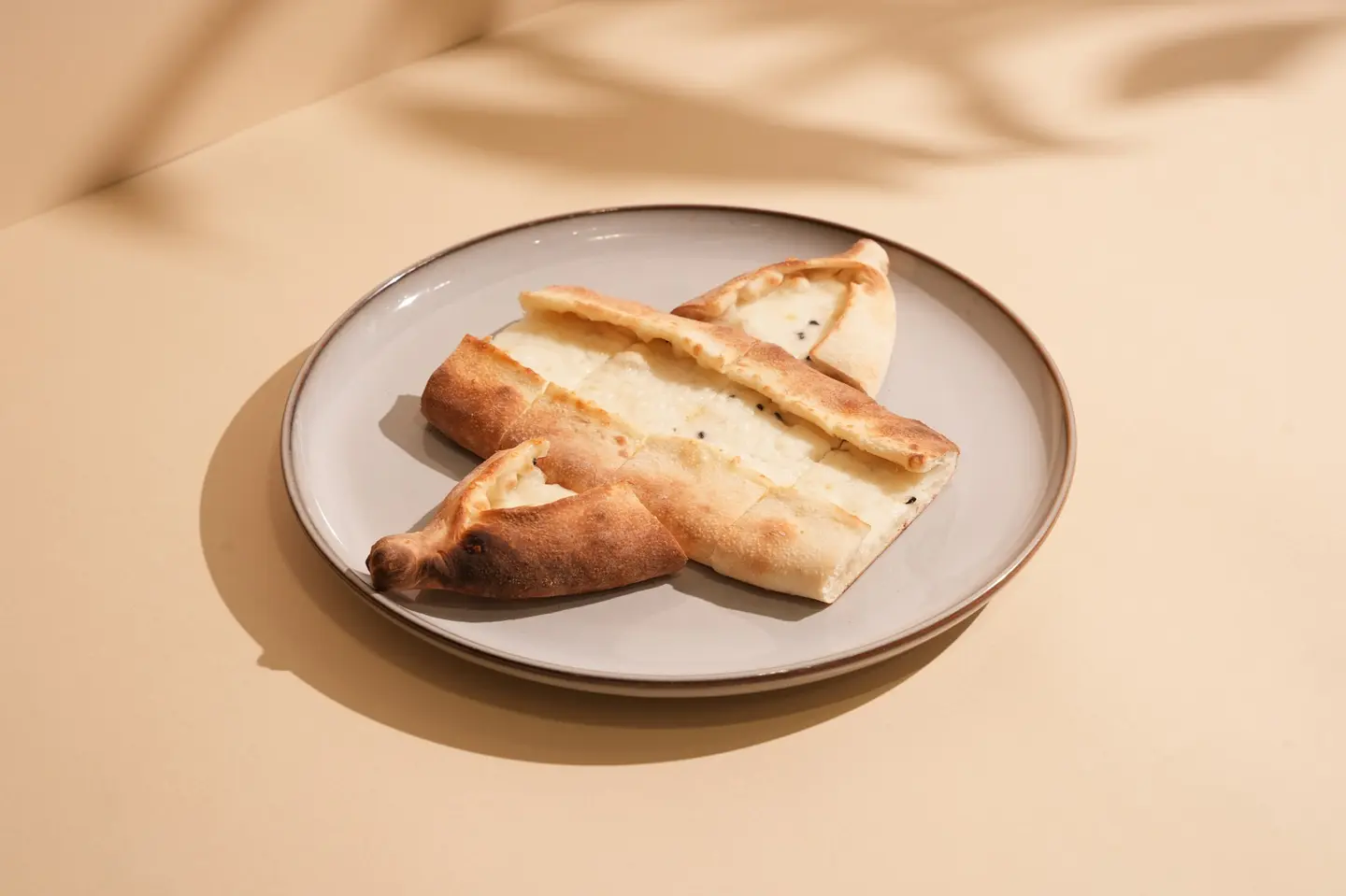Akawi Cheese Boat